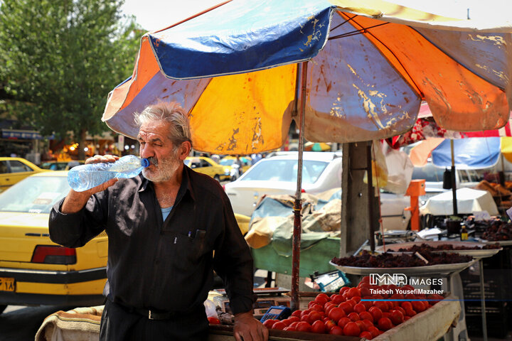 یکه تازی گرما در چله تابستان