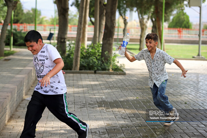 یکه تازی گرما در چله تابستان