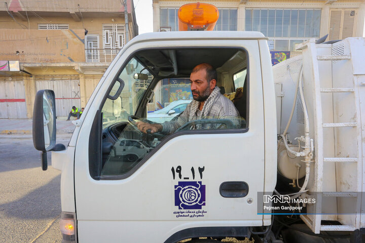 فعالیت خادمان اربعین حسینی شهرداری اصفهان در کربلا