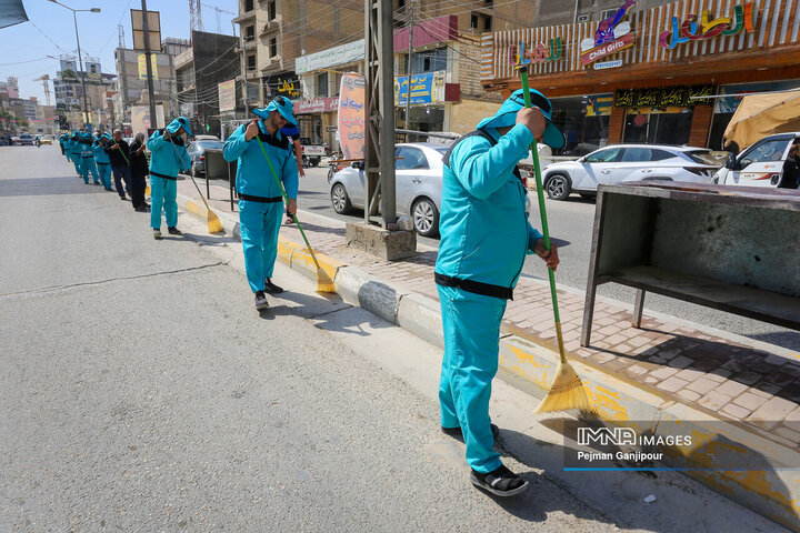 فعالیت خادمان اربعین حسینی شهرداری اصفهان در کربلا