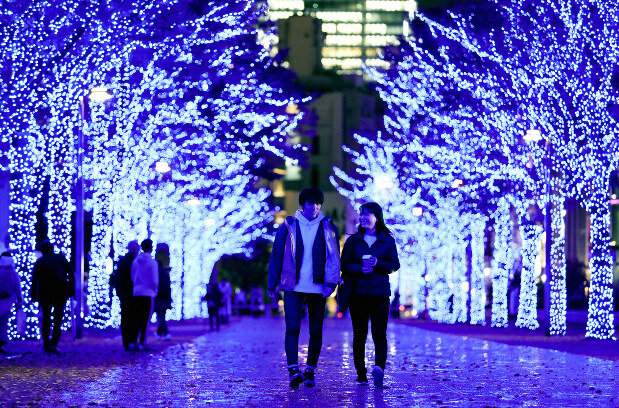 چرا توکیو پایتخت روشناییهای شهری جهان است؟