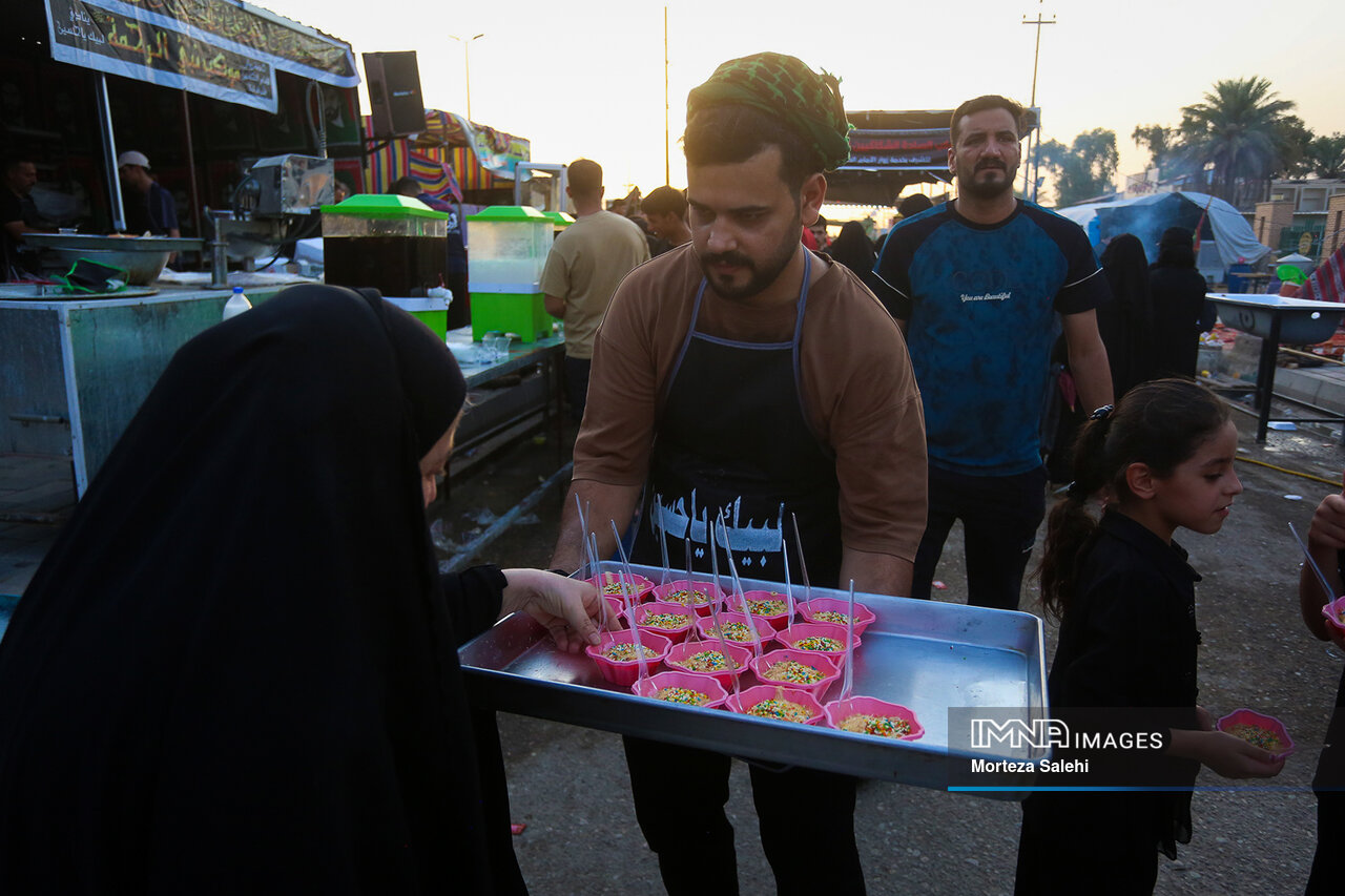 پیادهروی اربعین؛ همایش عشق و خدمت