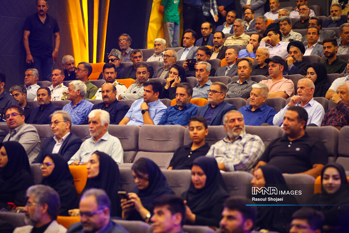 آیین بهره‌برداری از ۱۴ کیلومتر مسیر رینگ چهارم ترافیکی اصفهان