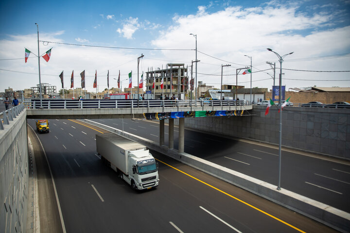 آیین بهره‌برداری از ۱۴ کیلومتر مسیر رینگ چهارم ترافیکی اصفهان