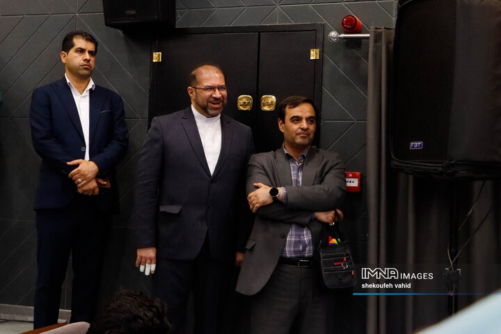 آیین بهره‌برداری از ۱۴ کیلومتر مسیر رینگ چهارم ترافیکی اصفهان