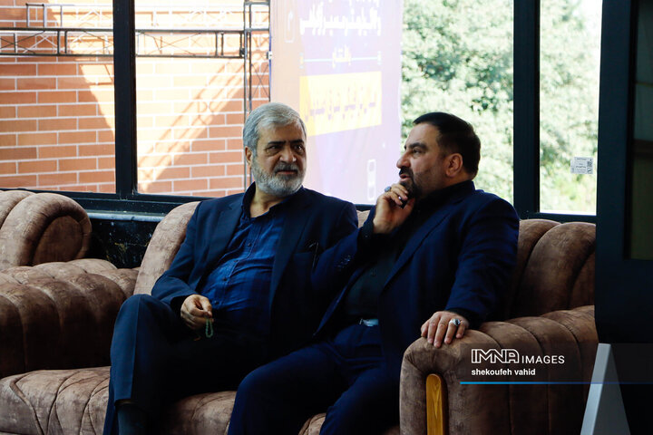 آیین بهره‌برداری از ۱۴ کیلومتر مسیر رینگ چهارم ترافیکی اصفهان