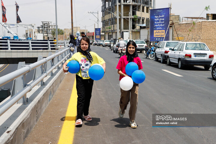 آیین بهره‌برداری از ۱۴ کیلومتر مسیر رینگ چهارم ترافیکی اصفهان