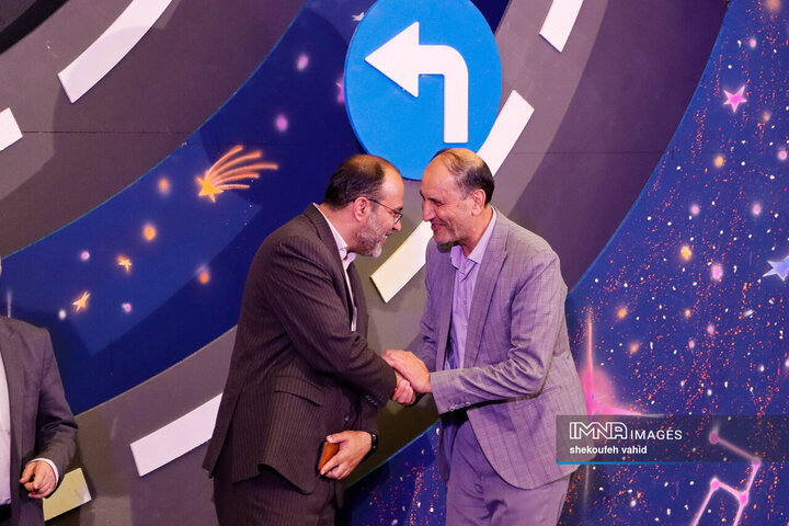 آیین بهره‌برداری از ۱۴ کیلومتر مسیر رینگ چهارم ترافیکی اصفهان