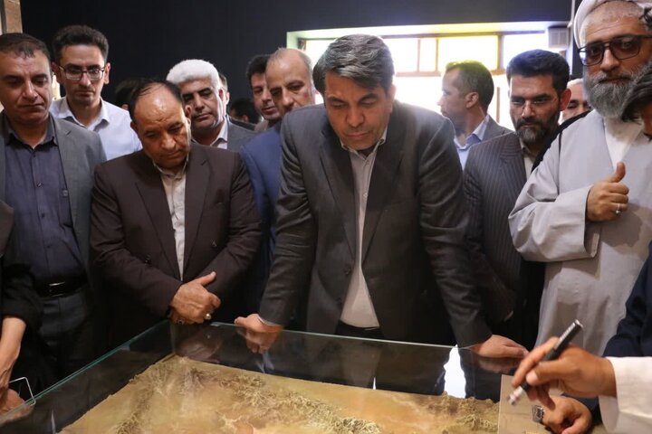 گذر استاندار کرمان به شهداد افتاد / شهداد، شهرستان میشود؟ گذر استاندار کرمان به شهداد افتاد / شهداد، شهرستان میشود؟