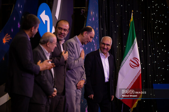 آیین بهره‌برداری از ۱۴ کیلومتر مسیر رینگ چهارم ترافیکی اصفهان