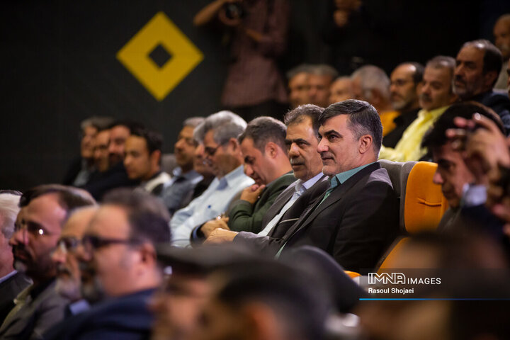 آیین بهره‌برداری از ۱۴ کیلومتر مسیر رینگ چهارم ترافیکی اصفهان