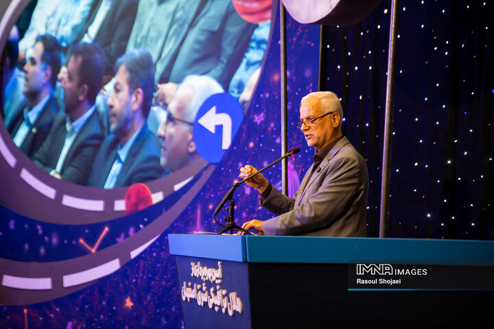 آیین بهره‌برداری از ۱۴ کیلومتر مسیر رینگ چهارم ترافیکی اصفهان