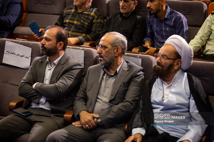 آیین بهره‌برداری از ۱۴ کیلومتر مسیر رینگ چهارم ترافیکی اصفهان