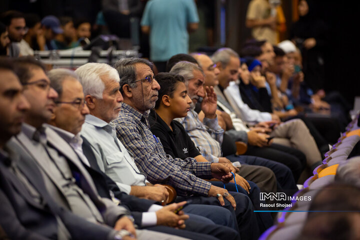 آیین بهره‌برداری از ۱۴ کیلومتر مسیر رینگ چهارم ترافیکی اصفهان