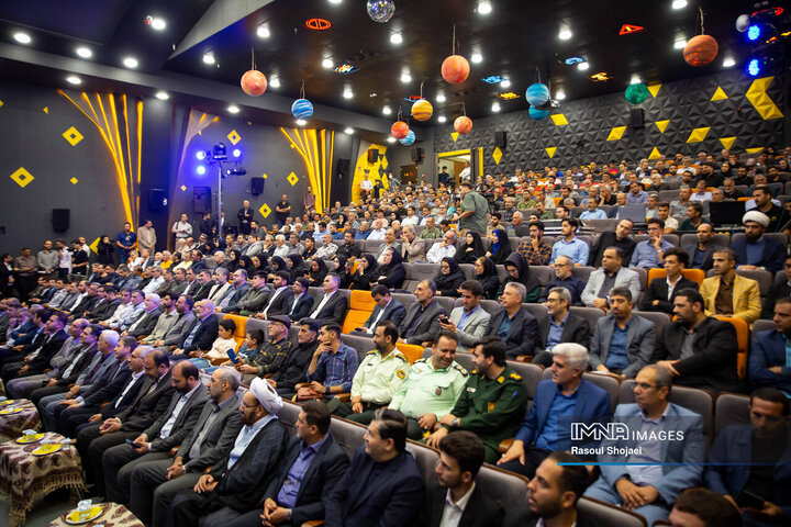 آیین بهره‌برداری از ۱۴ کیلومتر مسیر رینگ چهارم ترافیکی اصفهان