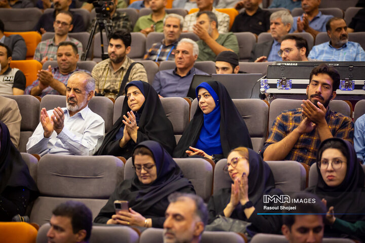 آیین بهره‌برداری از ۱۴ کیلومتر مسیر رینگ چهارم ترافیکی اصفهان