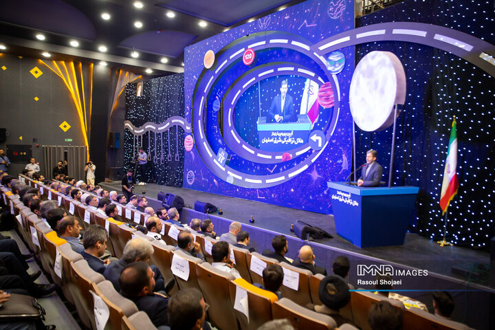 آیین بهره‌برداری از ۱۴ کیلومتر مسیر رینگ چهارم ترافیکی اصفهان