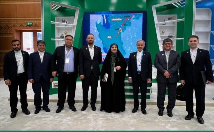 بازدید وزیر راه از غرفه ایران در اجلاس «کشورهای محصور در خشکی» بازدید وزیر راه از غرفه ایران در اجلاس «کشورهای محصور در خشکی»