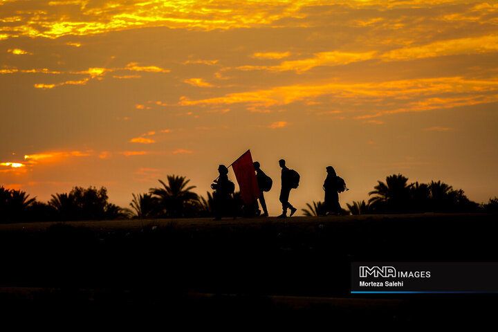 اربعین همچون چراغ راه تربیت همچنان میدرخشد