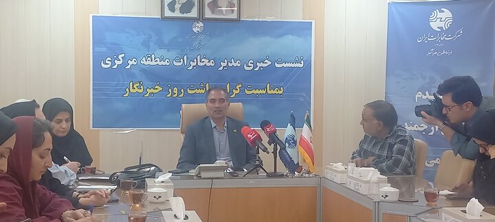 افزایش چشمگیر پوشش فیبر نوری در مناطق شهری و روستایی استان مرکزی افزایش چشمگیر پوشش فیبر نوری در مناطق شهری و روستایی استان مرکزی