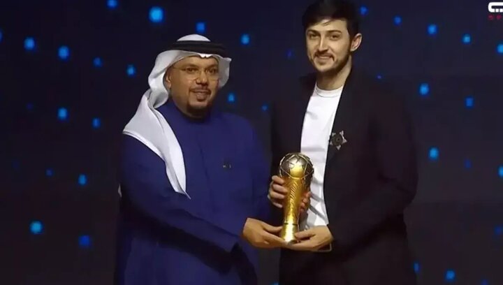 «سردار آزمون» برنده توپ طلای لیگ امارات شد