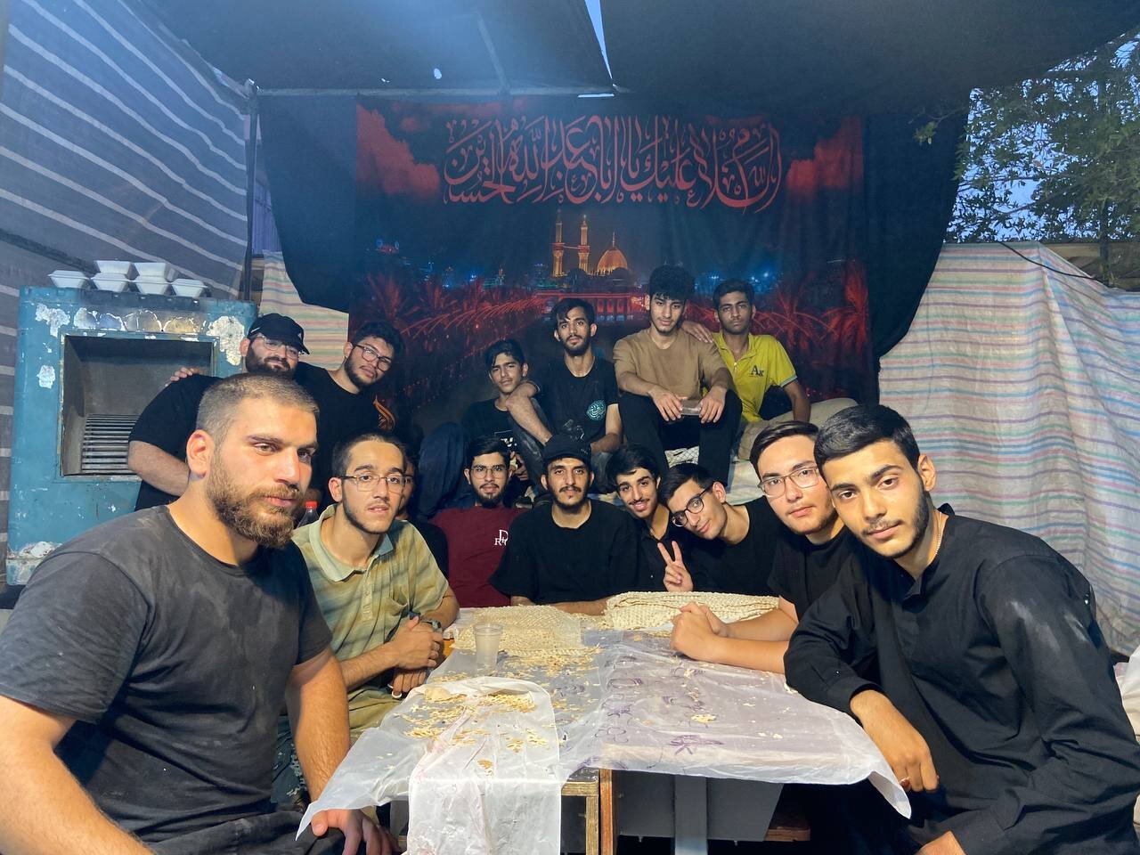 نان داغ در آتش مرداد؛ روایت جوانانی که عشق را ورز میدهند