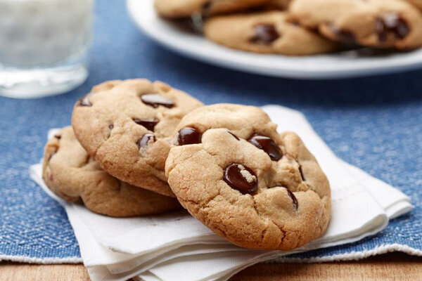 طرز تهیه کوکی شکلاتی + مواد و نکات لازم