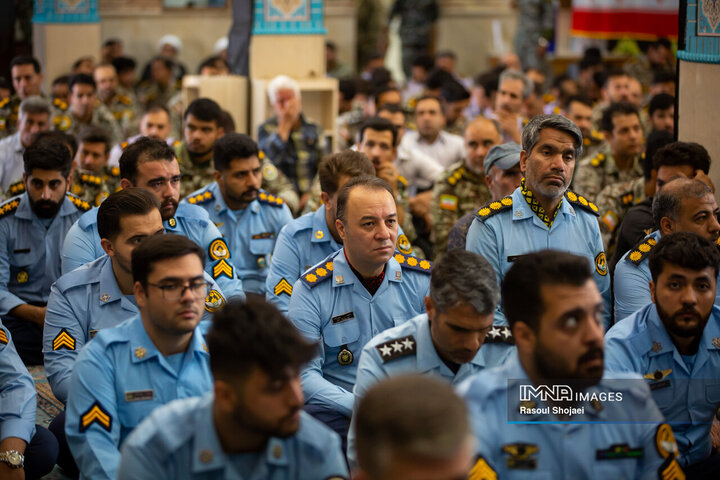 مراسم اربعین شهادت نیروهای پدافند مرکزی ارتش در اصفهان