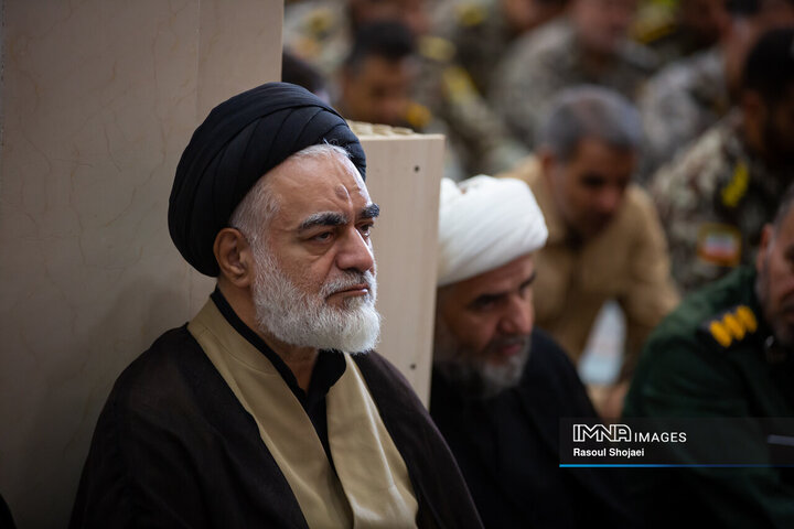 مراسم اربعین شهادت نیروهای پدافند مرکزی ارتش در اصفهان