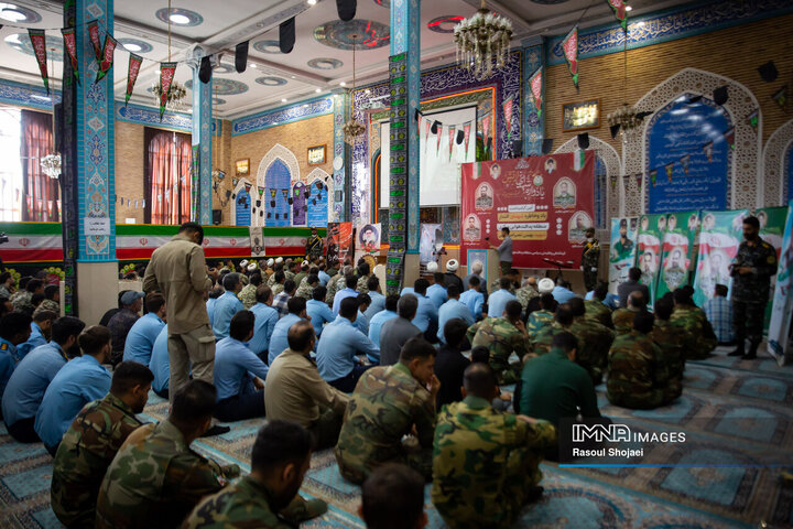 مراسم اربعین شهادت نیروهای پدافند مرکزی ارتش در اصفهان