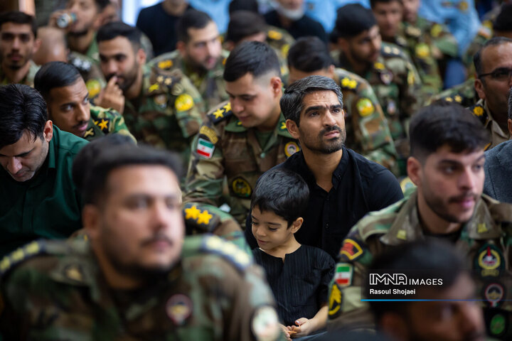 مراسم اربعین شهادت نیروهای پدافند مرکزی ارتش در اصفهان