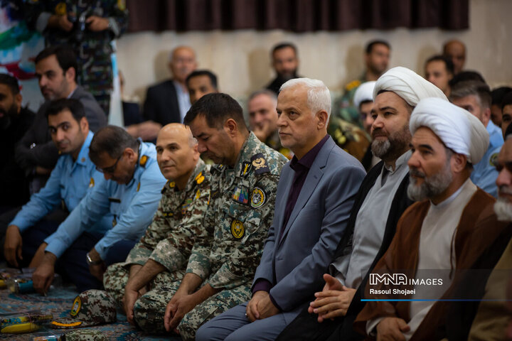 مراسم اربعین شهادت نیروهای پدافند مرکزی ارتش در اصفهان