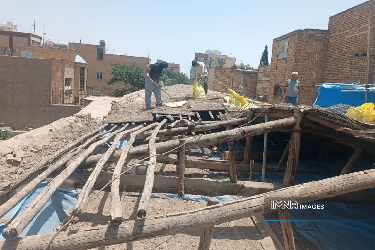 آغاز مرمت و ایمن‌سازی بازارچه تاریخی حاج آقا شجاع در منطقه ۳ اصفهان