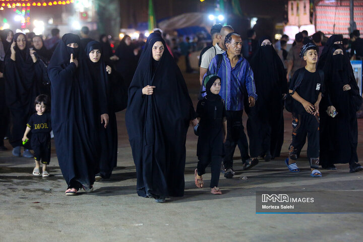 پیاده‌روی اربعین در مسیر نجف به کربلا