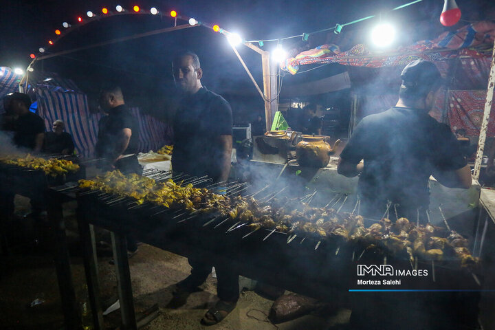 پیاده‌روی اربعین در مسیر نجف به کربلا