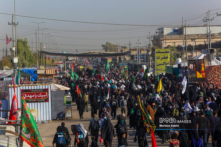 پیاده‌روی اربعین در مسیر نجف به کربلا