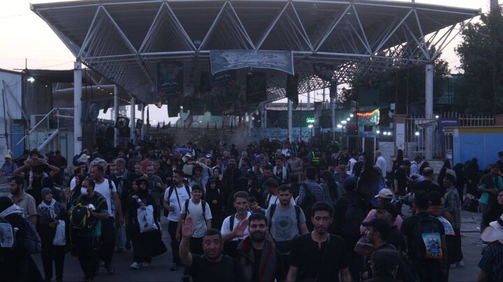 آمار تردد زائران از مرز مهران از دو میلیون نفر گذشت