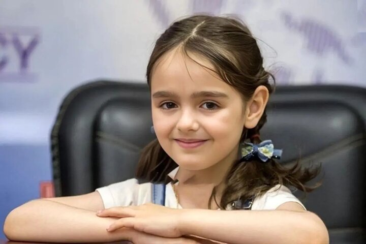 بیوگرافی نیوشا علیپور بازیگر نقش مومو در بچه مهندس