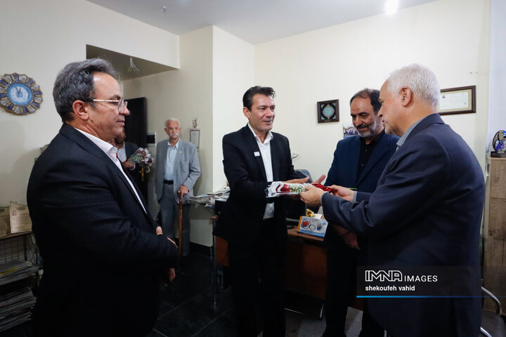 حضور شهردار اصفهان در مجتمع فرهنگی مطبوعاتی اصفهان