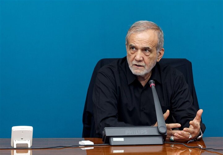 تاکید رئیسجمهور بر ضرورت شناسنامهدار کالاهای تولیدی و وارداتی تاکید رئیسجمهور بر ضرورت شناسنامهدار کالاهای تولیدی و وارداتی