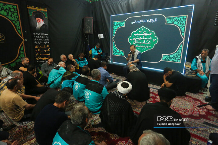 حضور محمدرضا فلاح عضو شورای شهر اصفهان در موکب مسلم بن عقیل شهرداری اصفهان