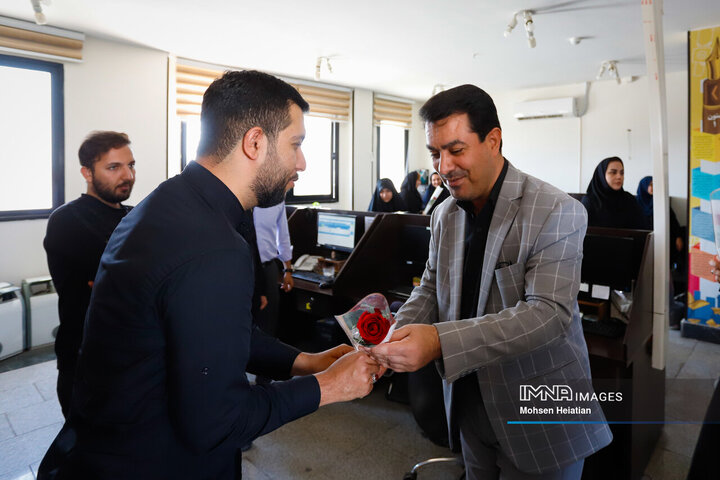 حضور معاون برنامه‌ریزی و توسعه منابع انسانی شهرداری اصفهان در خبرگزاری ایمنا