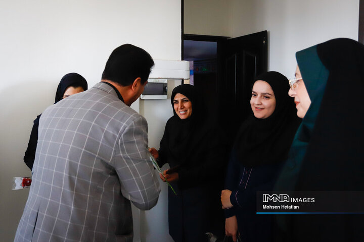 حضور معاون برنامه‌ریزی و توسعه منابع انسانی شهرداری اصفهان در خبرگزاری ایمنا