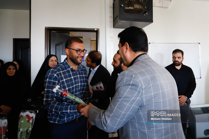 حضور معاون برنامه‌ریزی و توسعه منابع انسانی شهرداری اصفهان در خبرگزاری ایمنا