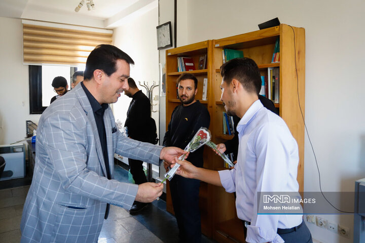 حضور معاون برنامه‌ریزی و توسعه منابع انسانی شهرداری اصفهان در خبرگزاری ایمنا