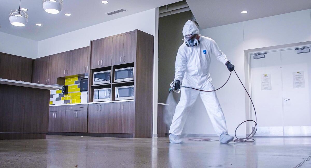 چرا سمپاشی منازل یک ضرورت است؟