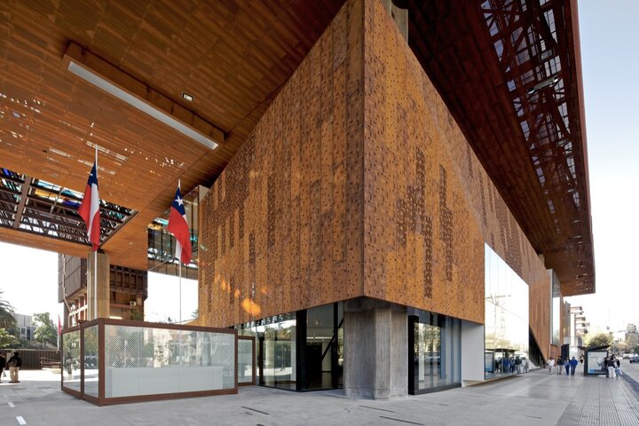 بازآفرینی موفق و پایدار ساختمان‌های تاریخی با تکنیک‌های ترکیبی