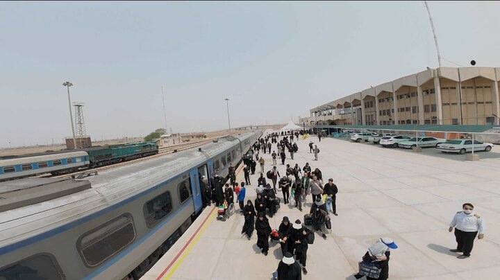 جابه‌جایی بیش از ۲۵۶ هزار زائر از طریق راه‌آهن جنوب