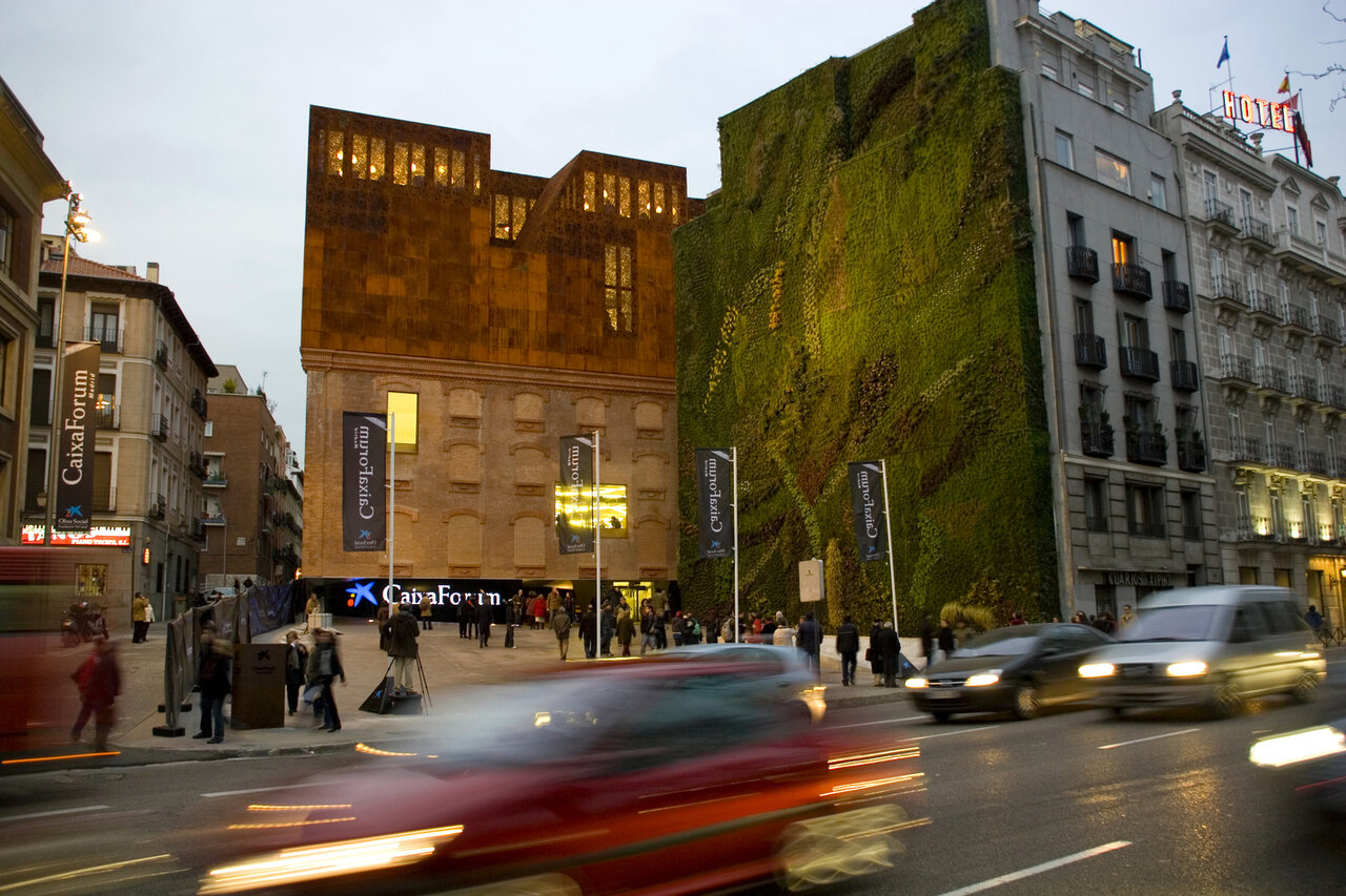 بازآفرینی موفق و پایدار ساختمانهای قدیمی با تکنیکهای ترکیبی