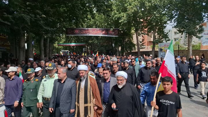 فیلم| راهپیمایی جاماندگان اربعین در بجنورد